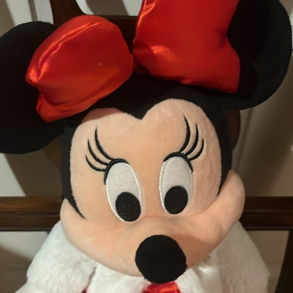 Minnie Mouse Disney 2018 plush toy - Picture 2 of 5